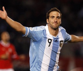 开云足球直播-火箭横扫广州队，詹姆斯惊艳四座，一场跨越文化的篮球盛宴