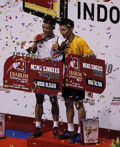 印度羽毛球队横扫日本羽毛球队，李宗伟关键制胜