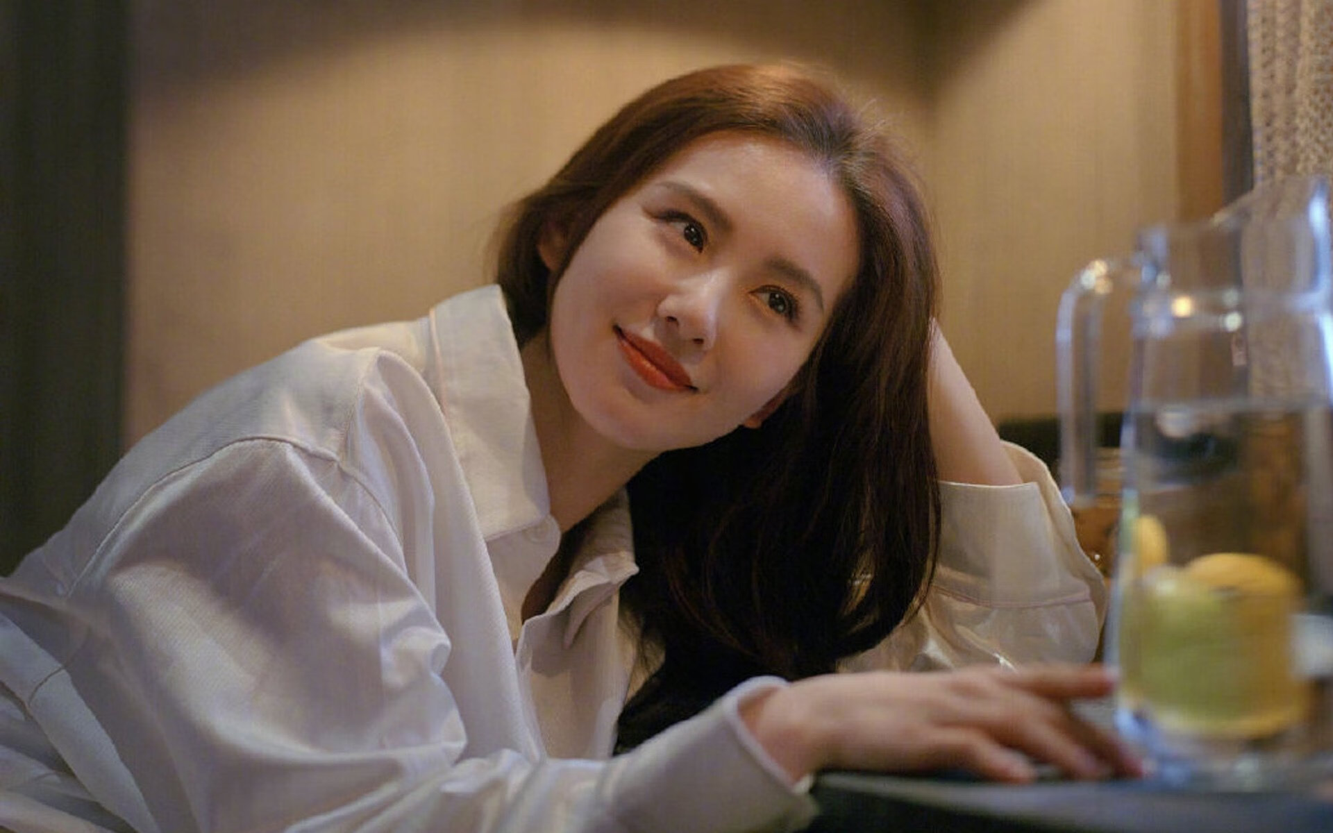 赛道与绿茵场，F1街道赛焦点战与南非强势晋级伊朗的双重奏