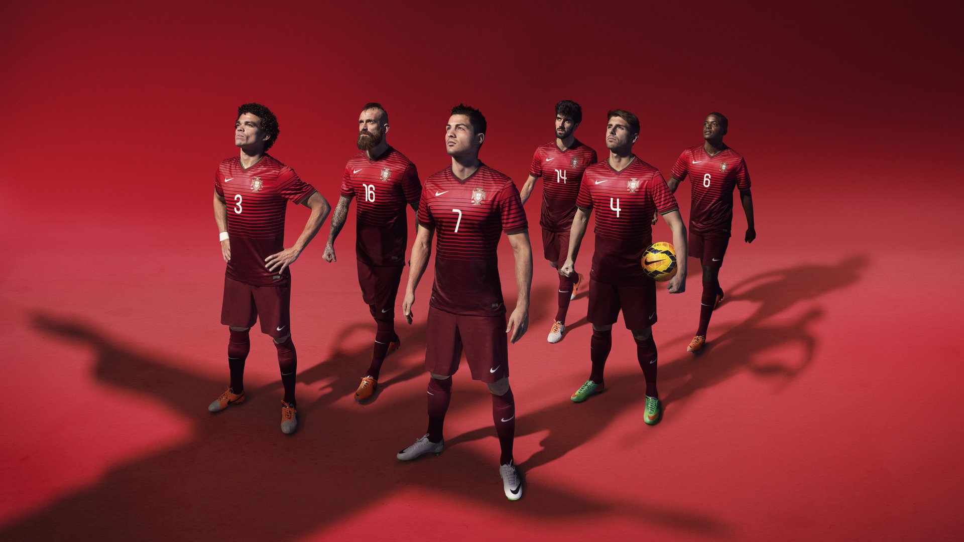 沙漠风暴席卷绿茵场，内马尔高能输出，沙特战术完胜秘鲁的启示