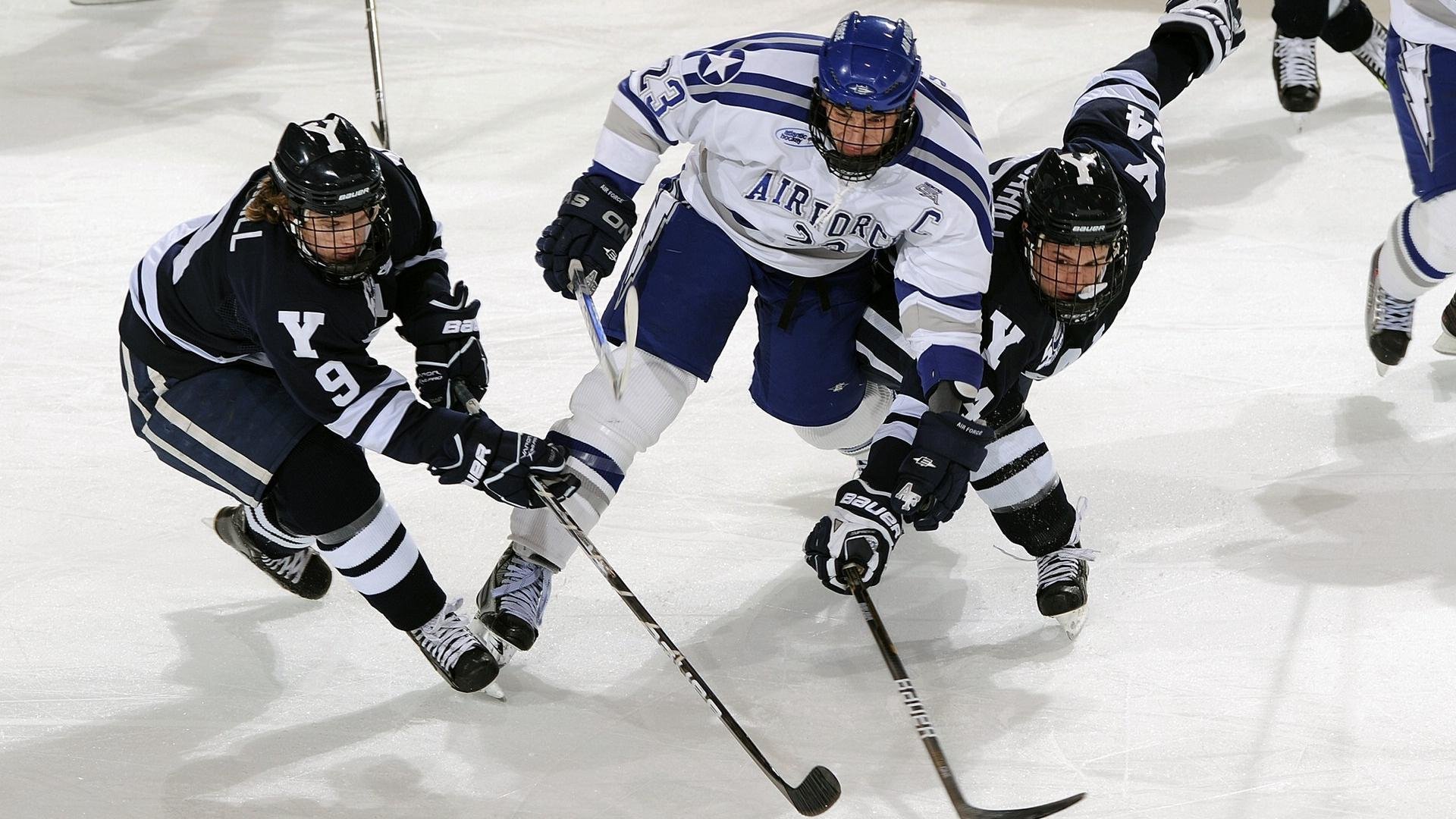 赛道上的绝对主宰，皮亚斯特里驾驶法拉利完胜雷诺，统治全场