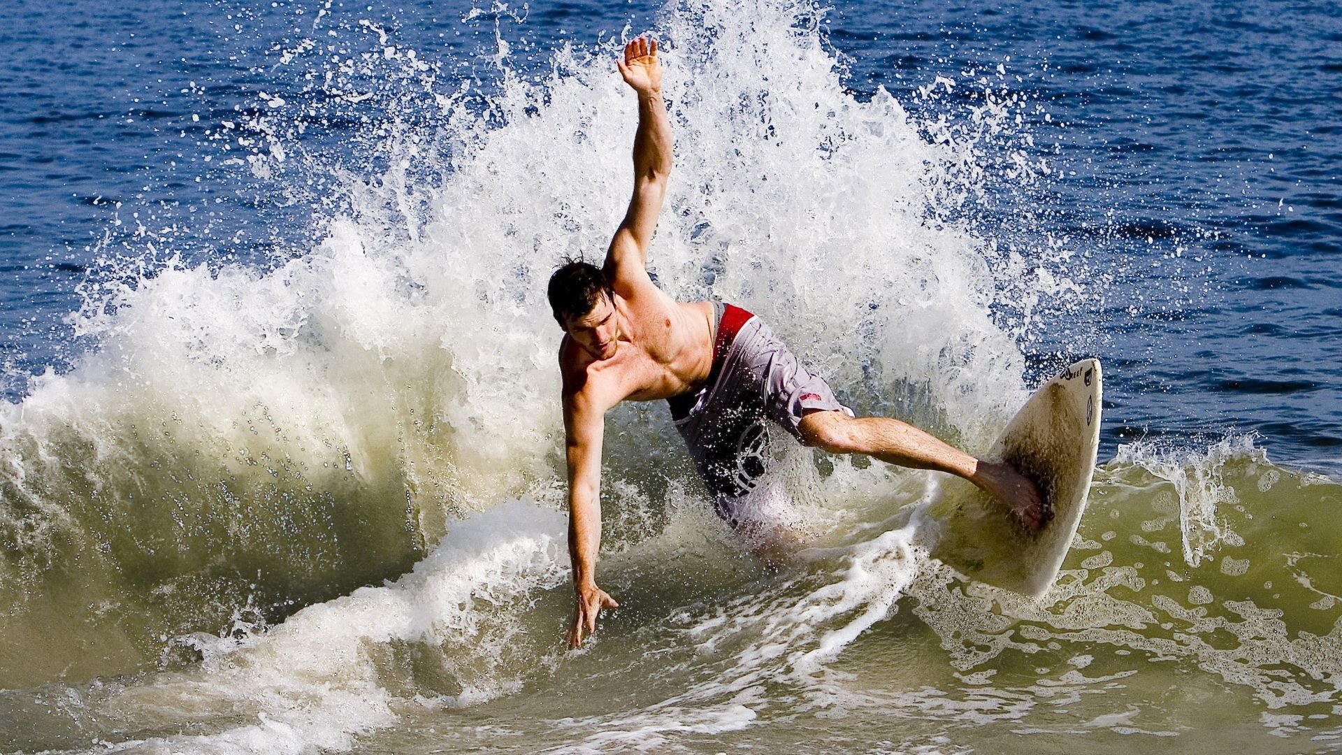 快船掀翻灰熊，伦纳德，攻防转换中的唯一答案